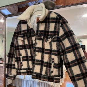 Levi's Women's Plaid Comfy Corner Ex Boyfriend Sherpa Trucker Jacket XS
